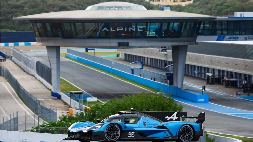 Alpine A424 new livery