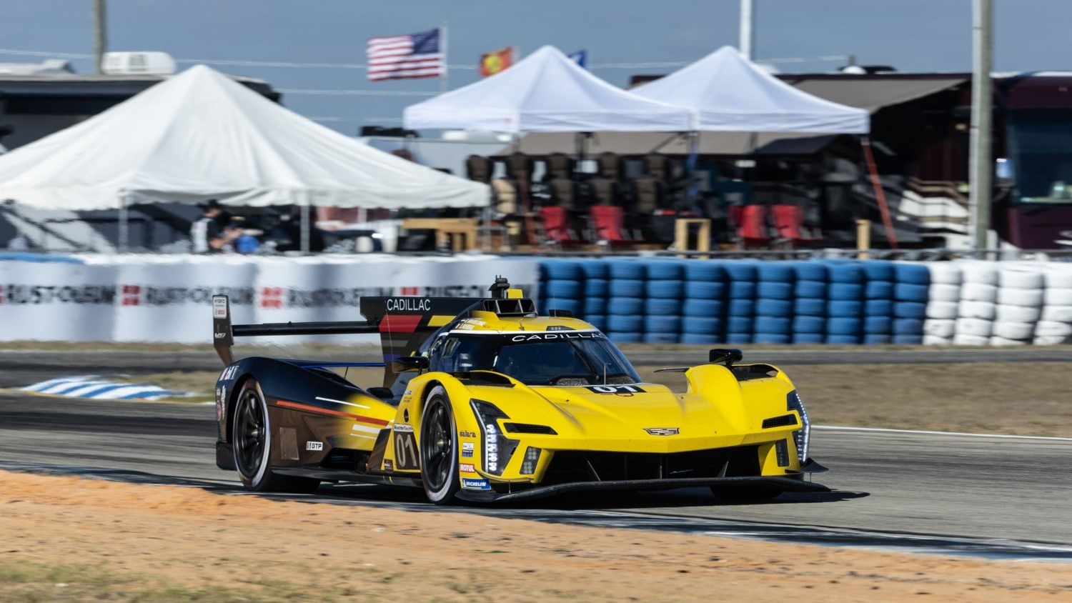 01 Ganassi Cadillac