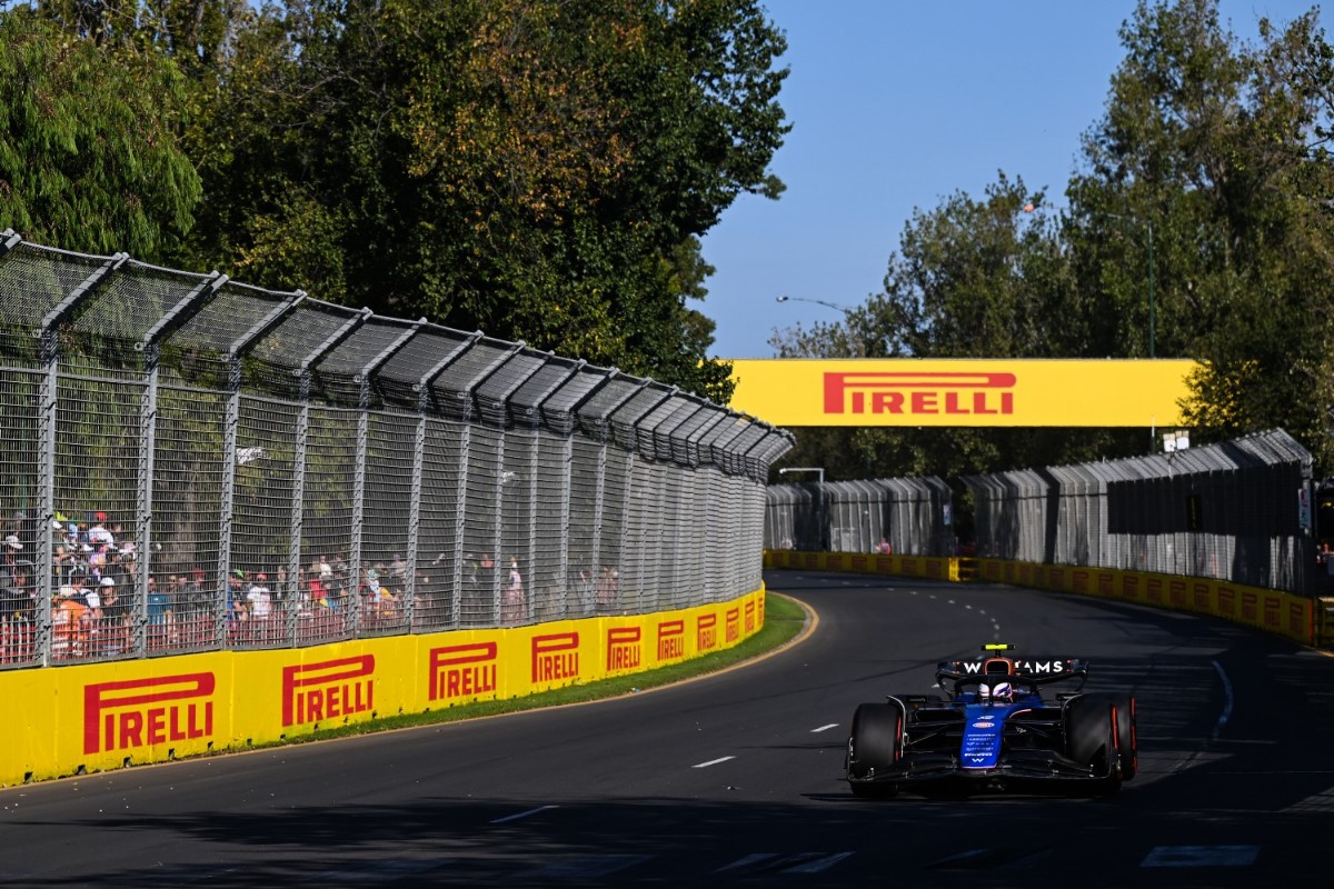 Logan Sargeant, Williams FW46 during the Australian GP at Melbourne Grand Prix Circuit on Friday March 22, 2024 in Melbourne, Australia. (Photo by Simon Galloway / LAT Images)