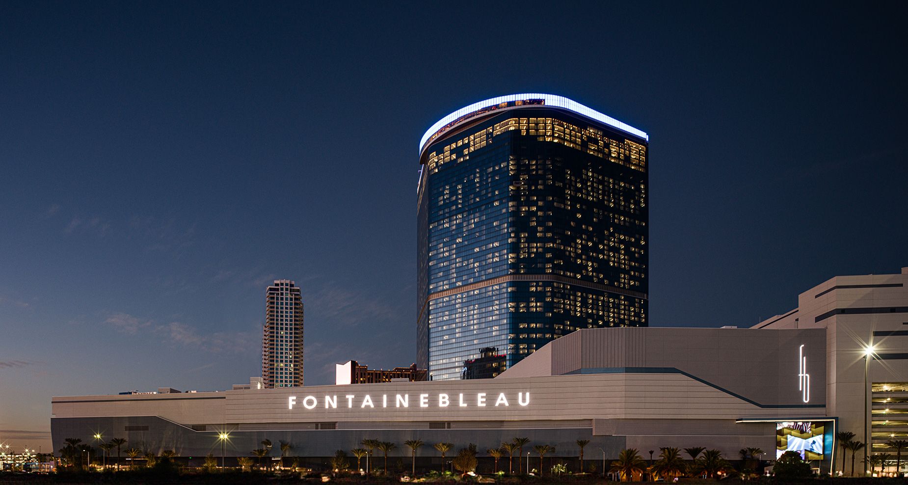 Fontainebleau Las Vegas Exterior