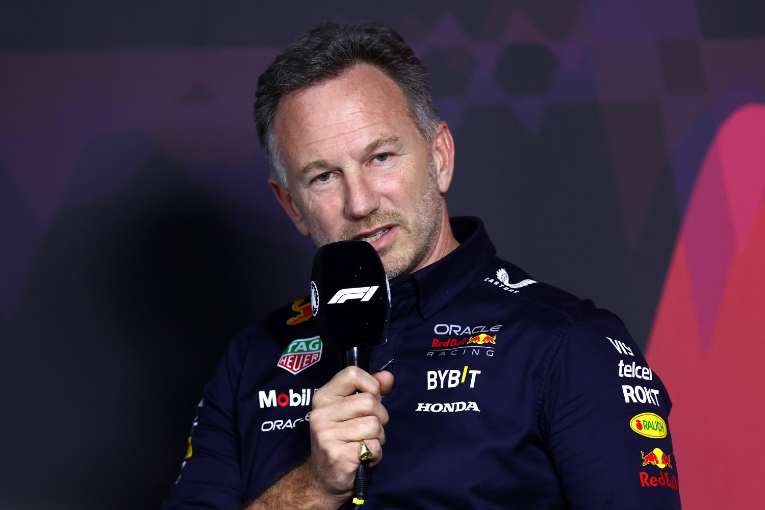 Oracle Red Bull Racing Team Principal Christian Horner attends the Team Principals Press Conference during practice ahead of the F1 Grand Prix of Saudi Arabia at Jeddah Corniche Circuit on March 07, 2024 in Jeddah, Saudi Arabia. (Photo by Bryn Lennon/Getty Images) // Getty Images / Red Bull Content Pool