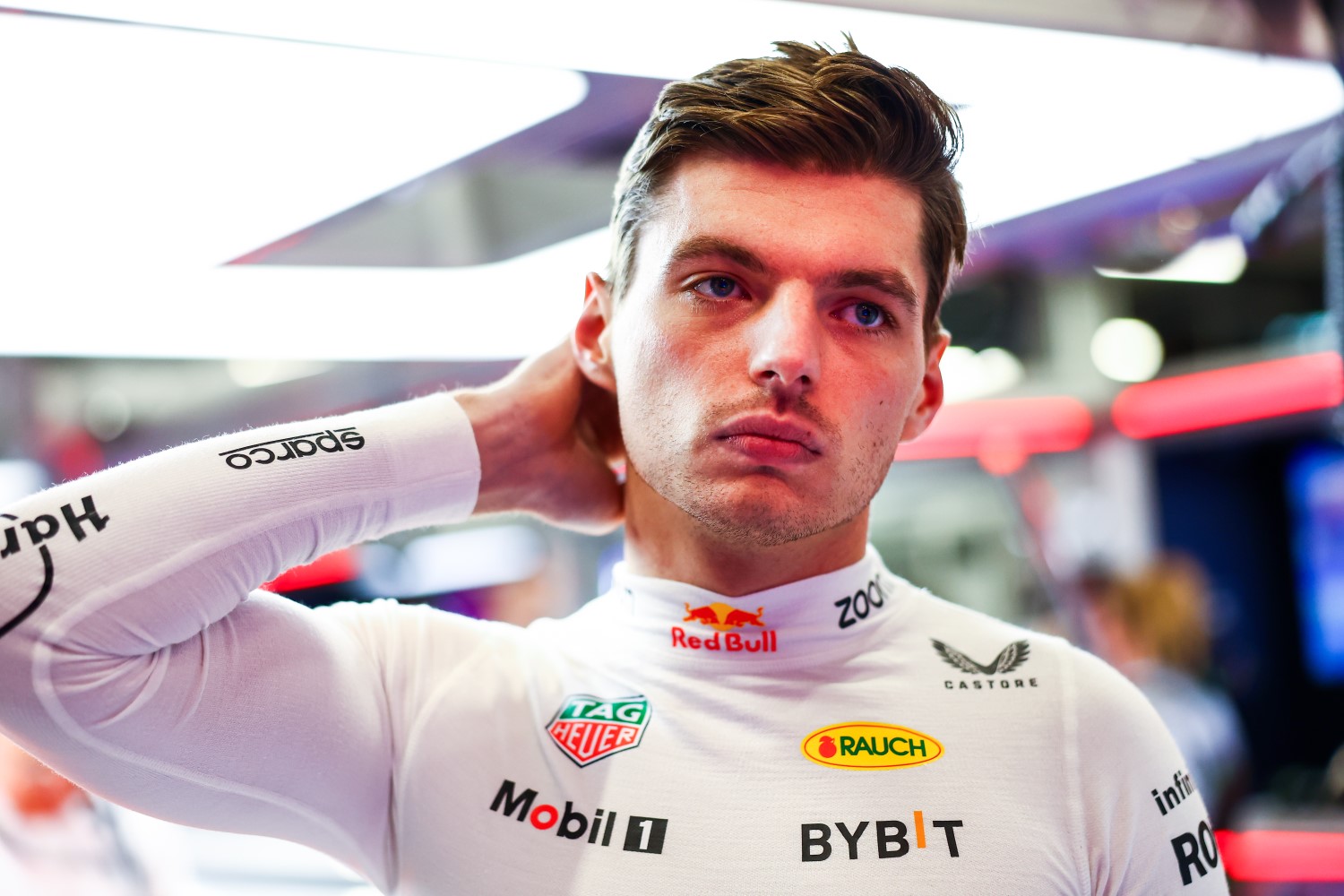 Max Verstappen of the Netherlands and Oracle Red Bull Racing looks on in the garage during qualifying ahead of the F1 Grand Prix of Saudi Arabia at Jeddah Corniche Circuit on March 08, 2024 in Jeddah, Saudi Arabia. (Photo by Mark Thompson/Getty Images) // Getty Images / Red Bull Content Pool