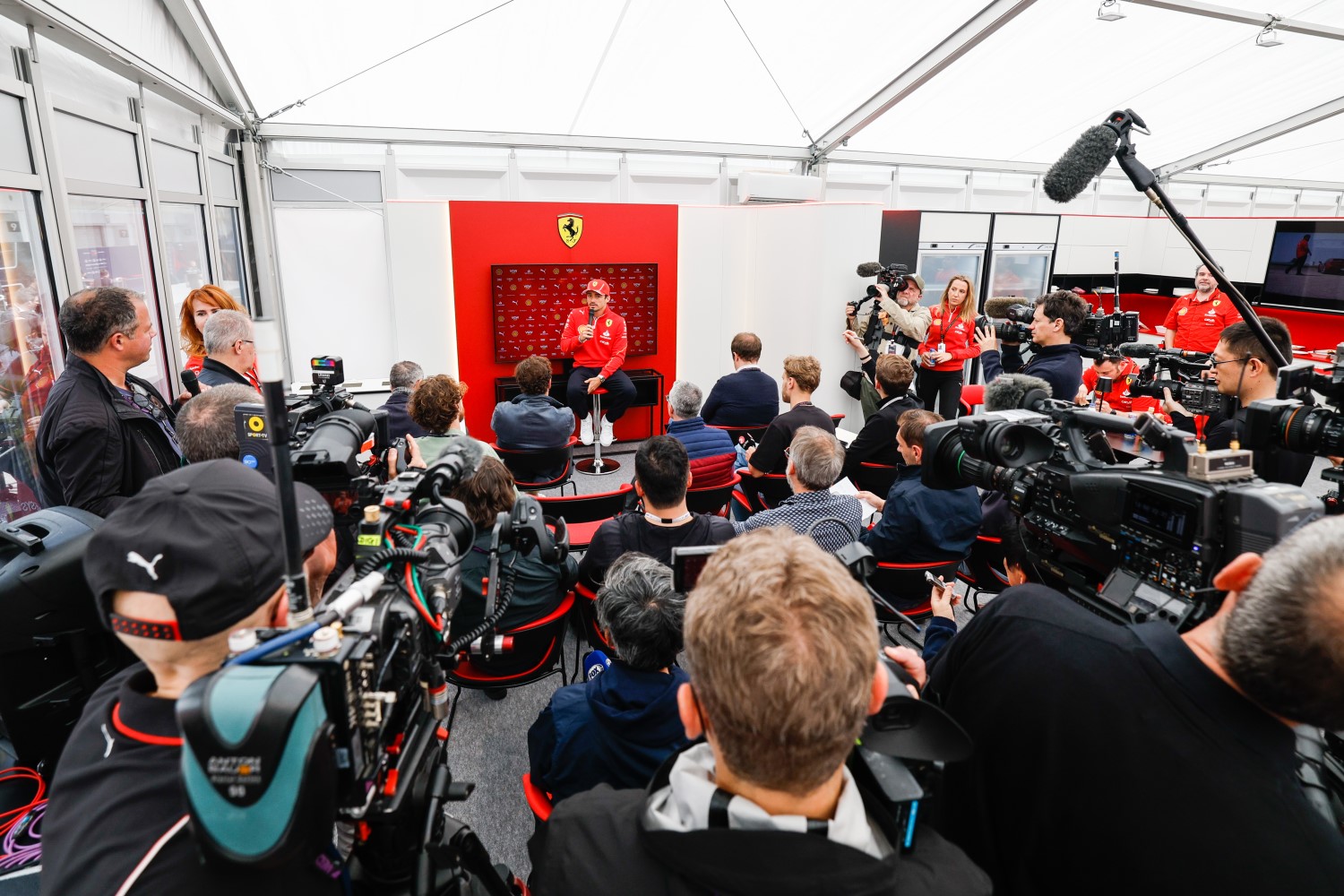 LECLERC Charles (mco), Scuderia Ferrari SF-24, portrait during the Formula 1 MSC Cruises Japanese Grand Prix 2024, 4th round of the 2024 Formula One World Championship from April 5 to 7, 2024 on the Suzuka International Racing Course, in Suzuka, Japan - Photo Frédéric Le Floc'h / DPPI