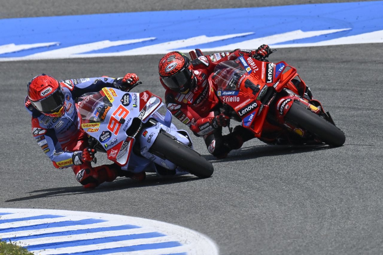 Marc Marquez battles Francesco Bagnaia