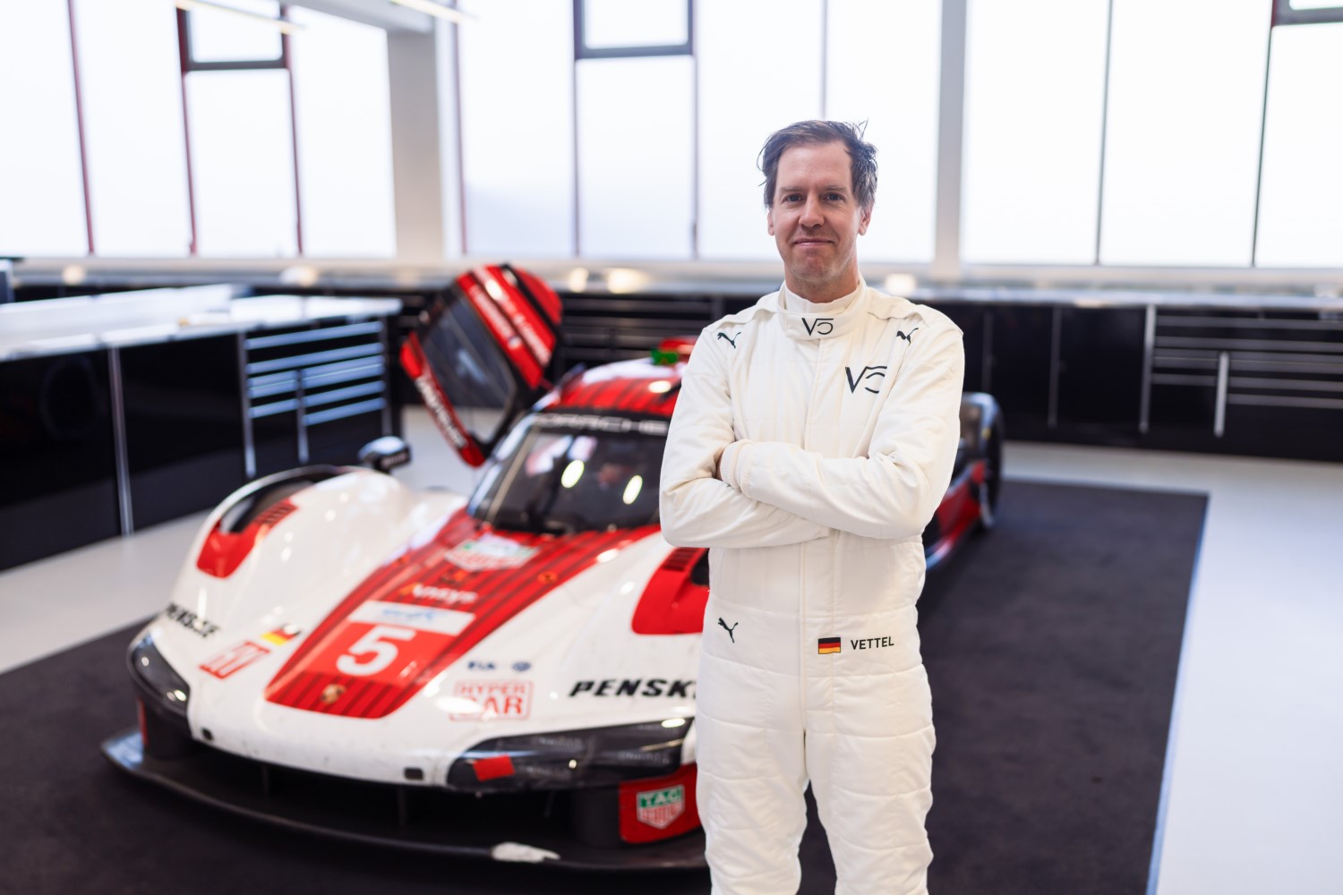 Sebastian Vettel at Penske Motorsports to get a seat fitting in the Porsche 963 Hypercar