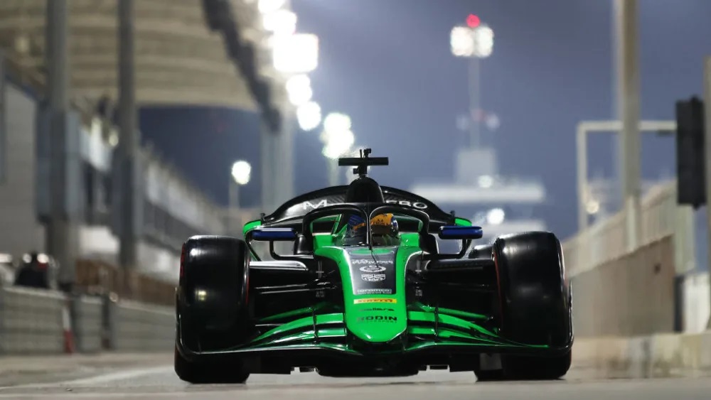 Formula One World Championship: Brazilian beach babes