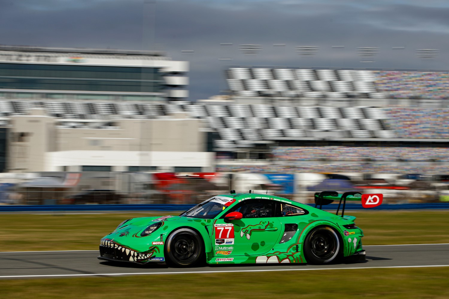 #77: AO Racing, Porsche 911 GT3 R (992), GTD PRO: Laurin Heinrich, Seb Priaulx, Michael Christensen