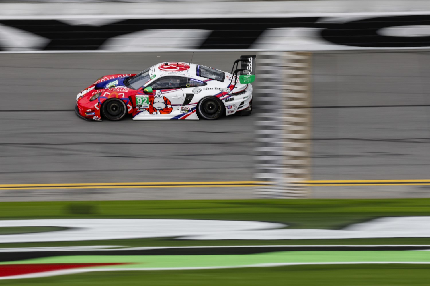 Porsche 911 GT3 R, Kellymoss with Riley (#92), David Brule (USA), Alec Udell (USA), Trent Hindman (USA), Julien Andlauer (F)Porsche 911 GT3 R, Wright Motorsports (#77), Alan Brynjolfssen (USA), Trent Hindman (USA), Max Root (USA)