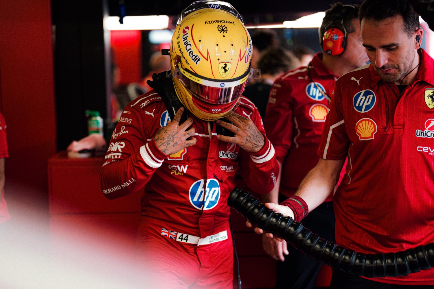 HAMILTON Lewis (gbr), Scuderia Ferrari SF-25, portrait during the 2025 Formula 1 Qatar Airways Azerbaijan Grand Prix, 17th round of the 2025 FIA Formula One World Championship from September 19 to 21, 2025 on the Baku City Circuit, in Baku, Azerbaijan - Photo Antonin Vincent / DPPI for Ferrari