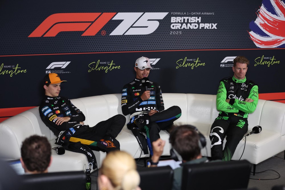 The top-3 finishers in the 2025 British GP met with the media after the race at the Silverstone Circuit DRIVERS   1  Lando NORRIS (McLaren)  2  Oscar PIASTRI (McLaren) 3  Nico HÜLKENBERG (Kick Sauber) 
