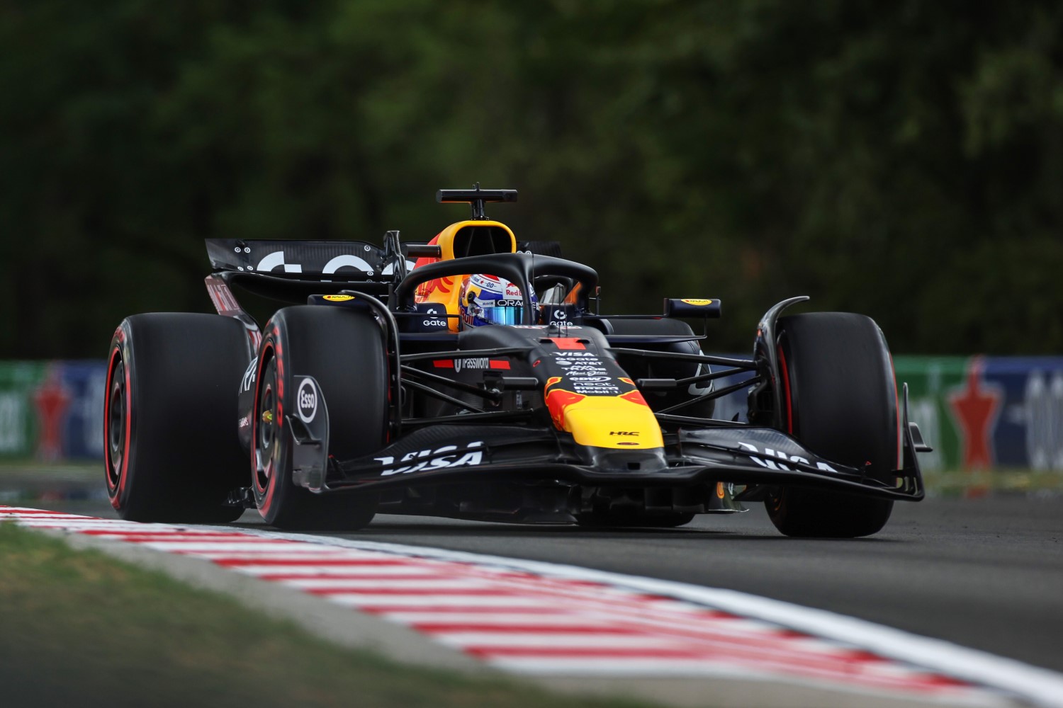 Max Verstappen of the Netherlands driving the (1) Oracle Red Bull Racing RB21 on track during practice ahead of the F1 Grand Prix of Hungary at Hungaroring on August 01, 2025 in Budapest, Hungary. (Photo by Alastair Staley/LAT Images) // Getty Images / Red Bull Content Pool //