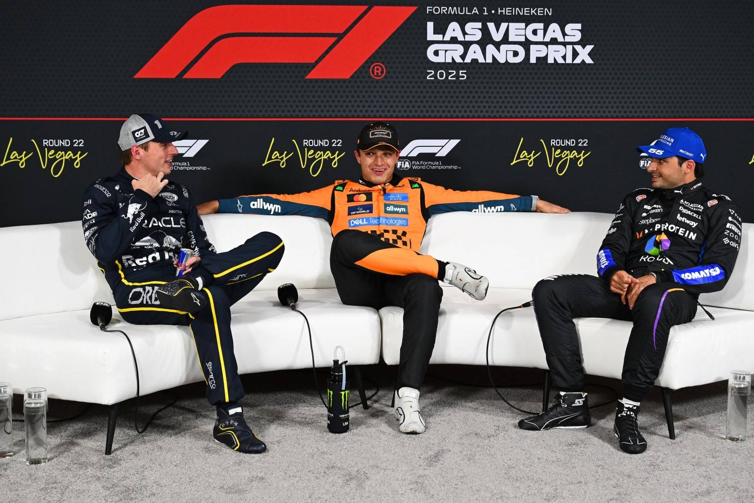 Pole position qualifier Lando Norris of Great Britain and McLaren Second placed qualifier Max Verstappen of the Netherlands and Oracle Red Bull Racing and Third placed qualifier Carlos Sainz of Spain and Williams in the Drivers Press Conference during qualifying ahead of the F1 Grand Prix of Las Vegas at Las Vegas Strip Circuit on November 21, 2025 in Las Vegas, Nevada. (Photo by Mark Sutton/Getty Images) // Getty Images / Red Bull Content Pool