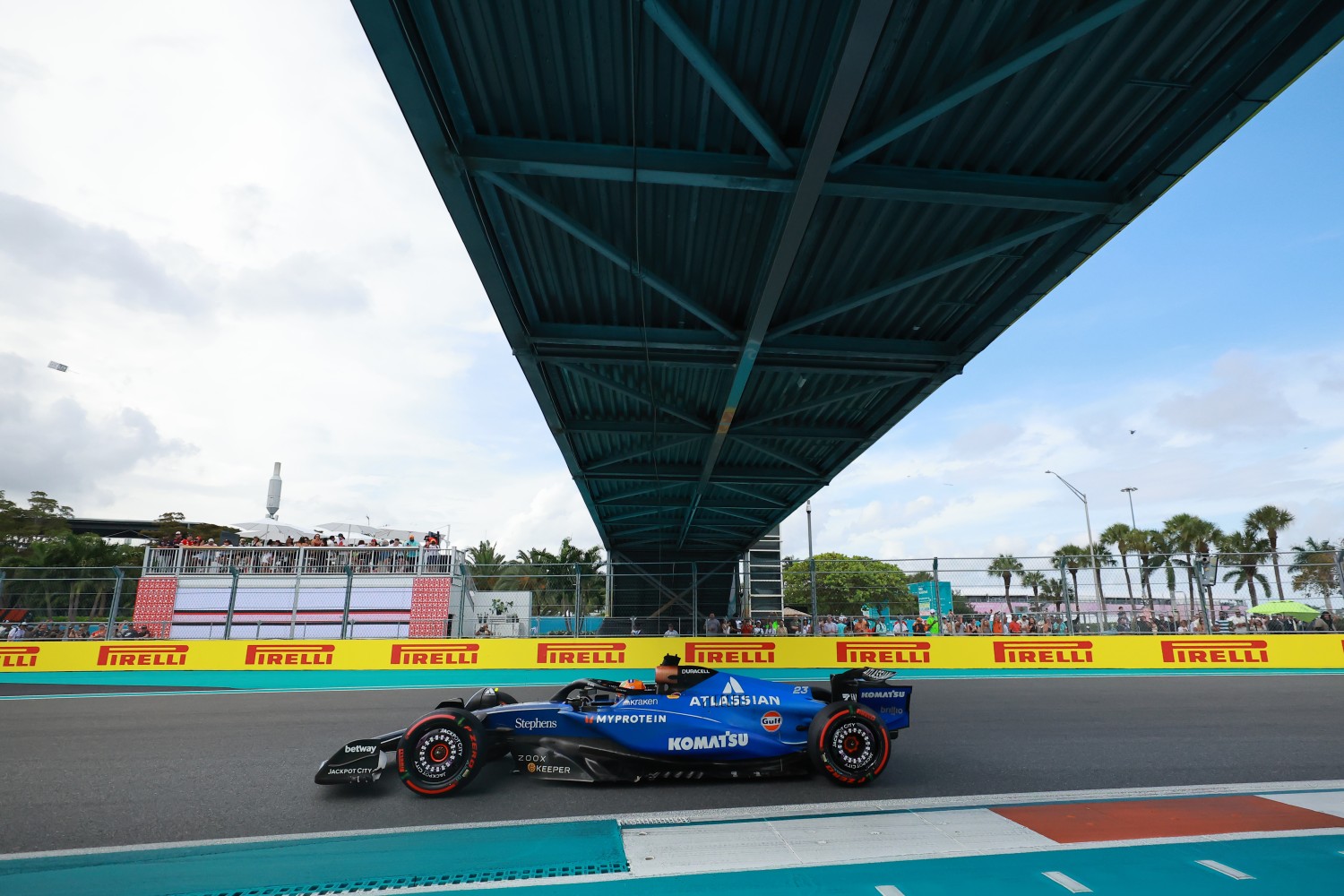 Alexander Albon of Thailand driving the (23) Williams FW47 Mercedes on track during qualifying ahead of the F1 GP of Miami at Miami International Autodrome on May 03, 2025 in Miami, Florida. (Photo by Hector Vivas/Getty Images)