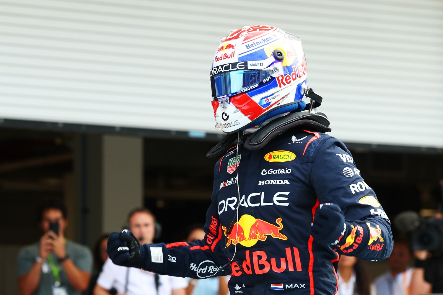 Pole position qualifier Max Verstappen of the Netherlands and Oracle Red Bull Racing celebrates in parc ferme during qualifying ahead of the F1 Grand Prix of Miami at Miami International Autodrome on May 03, 2025 in Miami, Florida. (Photo by Mark Thompson/Getty Images) // Getty Images / Red Bull Content Pool //