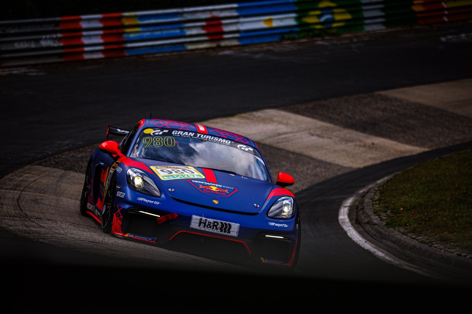Verstappen earns Nordschleife permit after GT4 debut