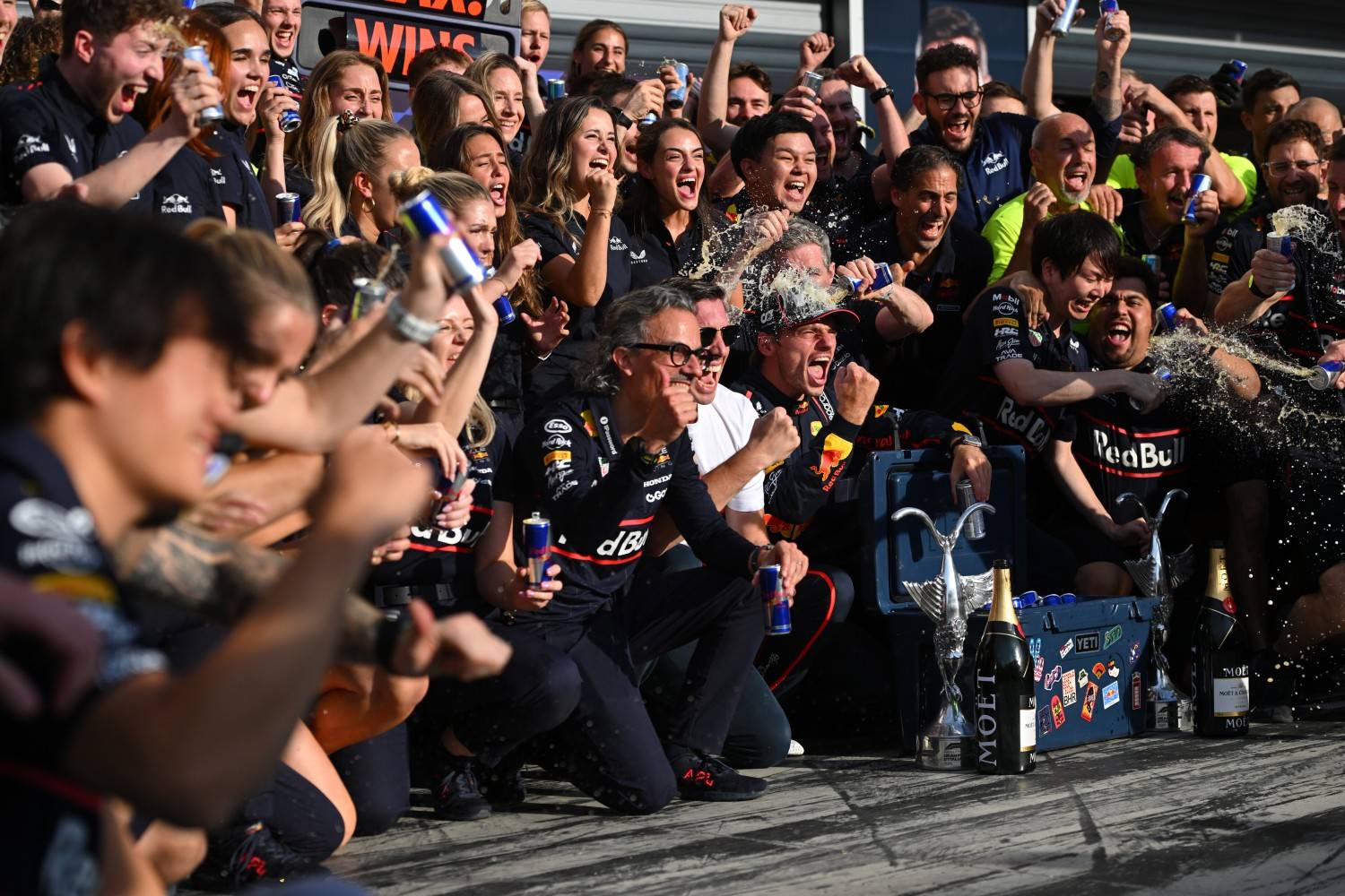Race winner Max Verstappen of the Netherlands and Oracle Red Bull Racing, Mark Mateschitz, Owner, Red Bull GmbH and the Oracle Red Bull Racing team celebrate victory during the F1 Grand Prix of Italy at Autodromo Nazionale Monza on September 07, 2025 in Monza, Italy. (Photo by Rudy Carezzevoli/Getty Images) // Getty Images / Red Bull Content Pool //