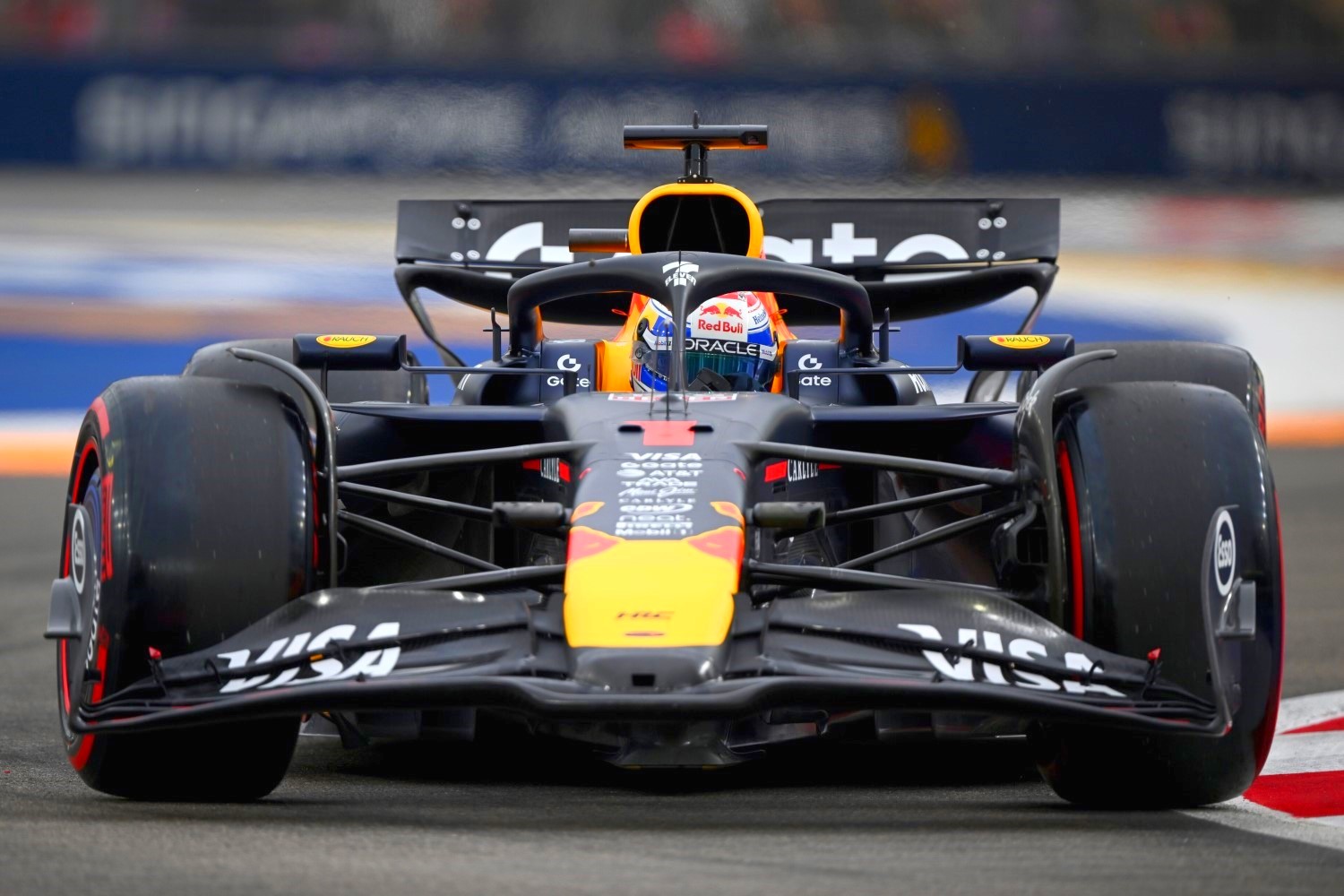 Max Verstappen of the Netherlands driving the (1) Oracle Red Bull Racing RB21 on track during practice ahead of the F1 Grand Prix of Singapore at Marina Bay Street Circuit on October 03, 2025 in Singapore, Singapore. (Photo by Clive Mason/Getty Images) // Getty Images / Red Bull Content Pool //