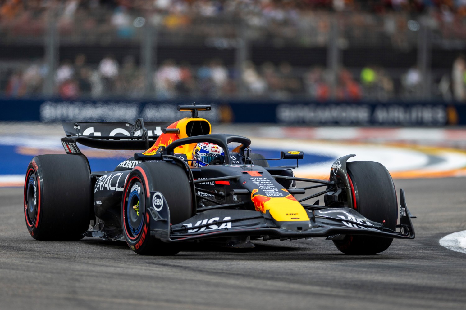 Max Verstappen of the Netherlands driving the (1) Oracle Red Bull Racing RB21 on track  ahead of the F1 Grand Prix of Singapore at Marina Bay Street Circuit on October 04, 2025 in Singapore, Singapore. (Photo by Sam Bloxham/LAT Images) // Getty Images / Red Bull Content Pool // 