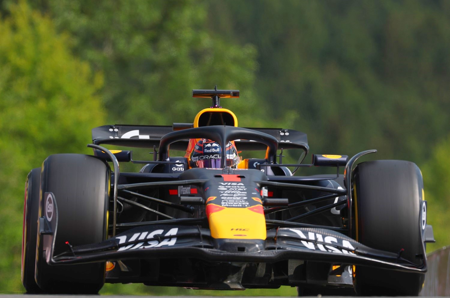 Max Verstappen of the Netherlands driving the (1) Oracle Red Bull Racing RB21 on track during Sprint qualifying ahead of the F1 Grand Prix of Belgium at Circuit de Spa-Francorchamps on July 25, 2025 in Spa, Belgium. (Photo by Mark Thompson/Getty Images) // Getty Images / Red Bull Content Pool //