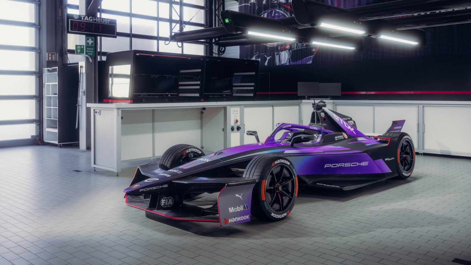 Porsche 99X Formula E car
