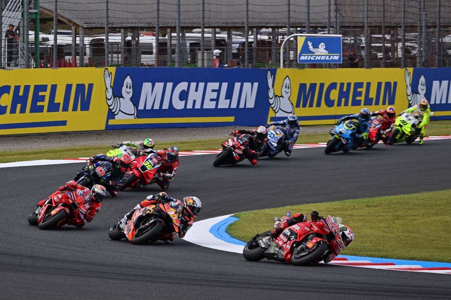 Italian Francesco Bagnaia leads early. Japanese Grand Prix at the Twin Ring Motegi circuit on Sunday, September 28, 2025. Image supplied by Michelin