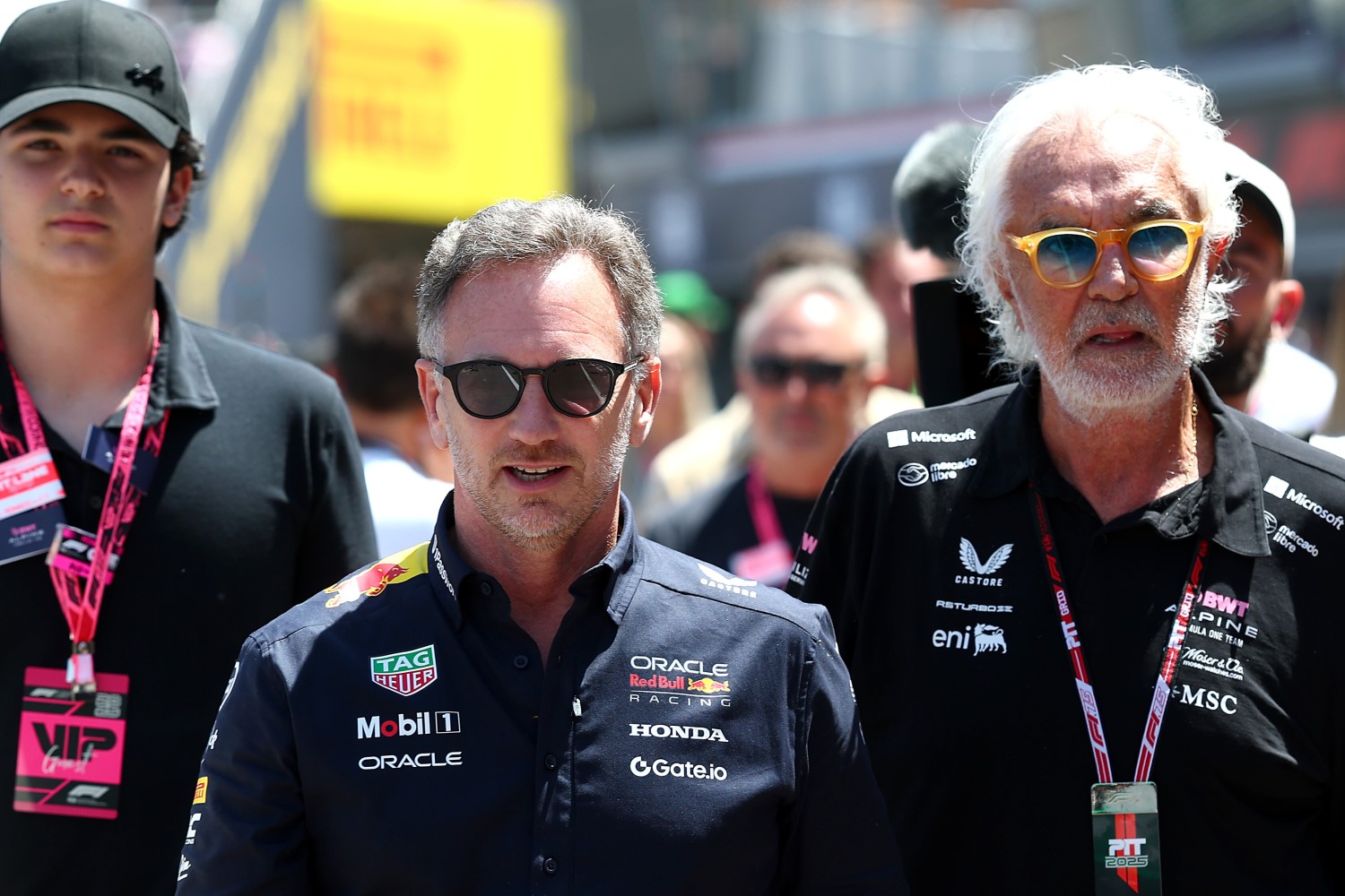 Christian Horner, Team Principal of Oracle Red Bull Racing and Flavio Briatore, Executive Advisor of Alpine F1 on the grid during the F1 Grand Prix of Monaco at Circuit de Monaco on May 25, 2025 in Monte-Carlo, Monaco. (Photo by Mark Thompson/Getty Images) // Getty Images / Red Bull Content Pool //
