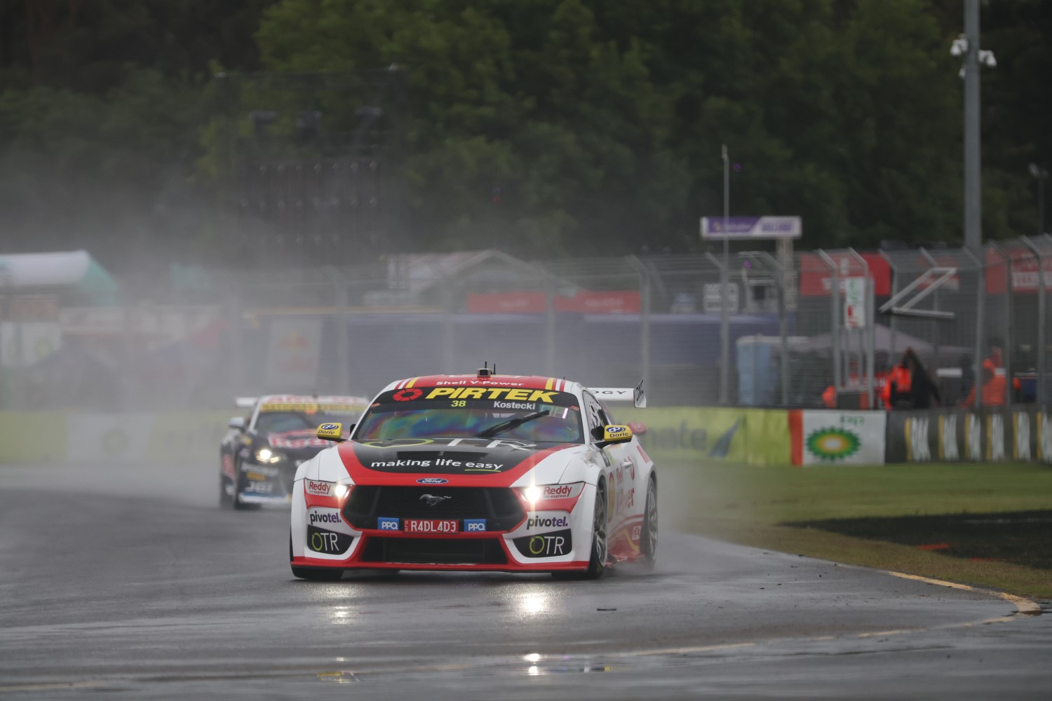 Kostecki wins rain-affected opener in Adelaide