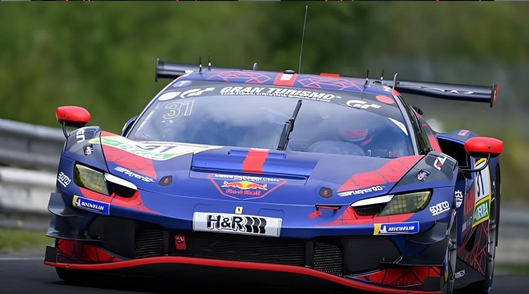 Nurburgring Chris Lulham and Max Verstappen Ferrari leads at the Nurburgring