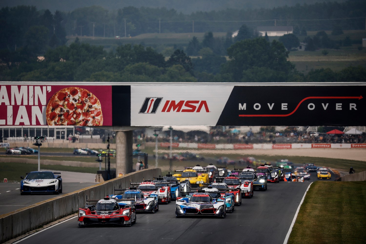 #93: Acura Meyer Shank Racing w/Curb Agajanian, Acura ARX-06, GTP: Renger van der Zande, Nick Yelloly, #25: BMW M Team RLL, BMW M Hybrid V8, GTP: Marco Wittmann, Sheldon van der Linde, #24: BMW M Team RLL, BMW M Hybrid V8, GTP: Philipp Eng, Dries Vanthoor, #60: Acura Meyer Shank Racing w/Curb Agajanian, Acura ARX-06, GTP: Tom Blomqvist, Colin Braun lead at the start