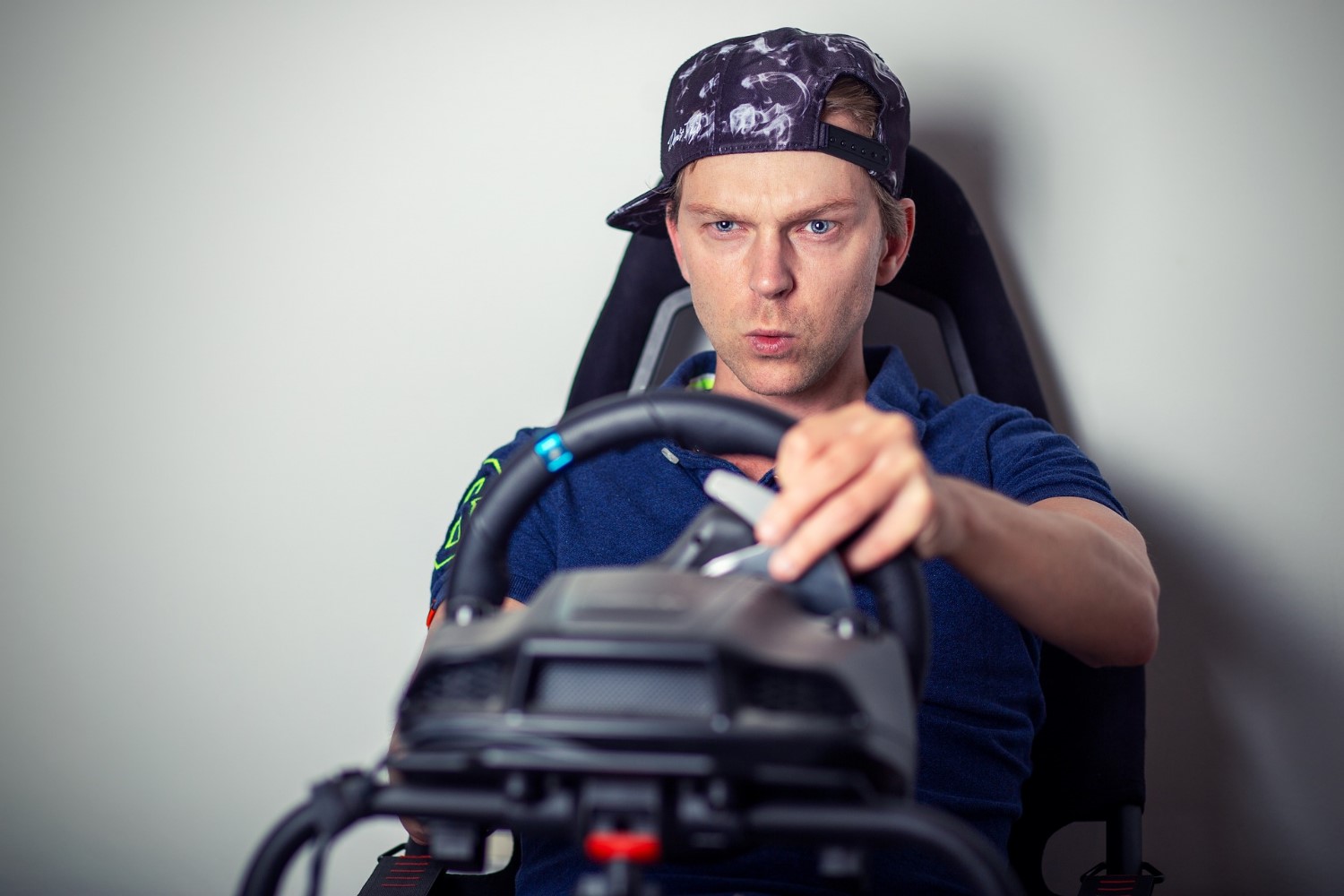 Driving on Simulator image by Sammy Sander on Pixabay