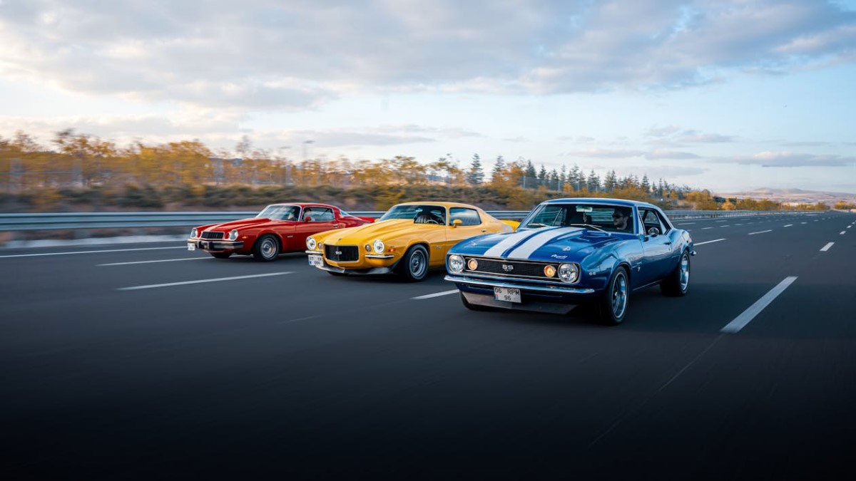 Driving to An Australian Racing Event: What Car To Rent?