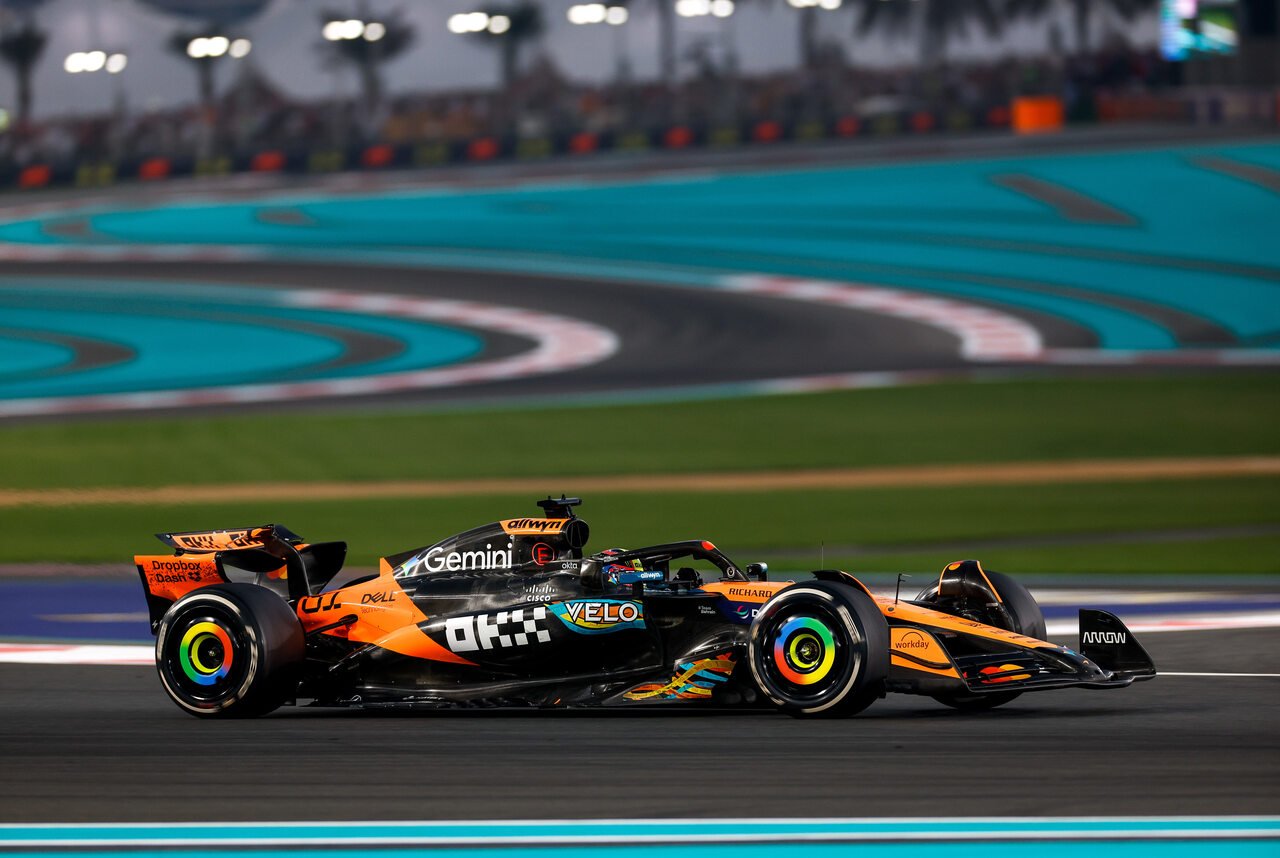 #81 Oscar Piastri (AUS, McLaren F1 Team), F1 Grand Prix of Abu Dhabi at Yas Marina Circuit on December 7, 2025 in Abu Dhabi, United Arab Emirates. (Photo by HOCH ZWEI) - Photo © Icon Sport – licensed image
