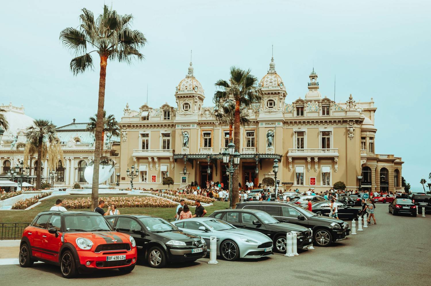 Monaco Casino. Photo by Helena Jankovičová Kováčová on Pexels