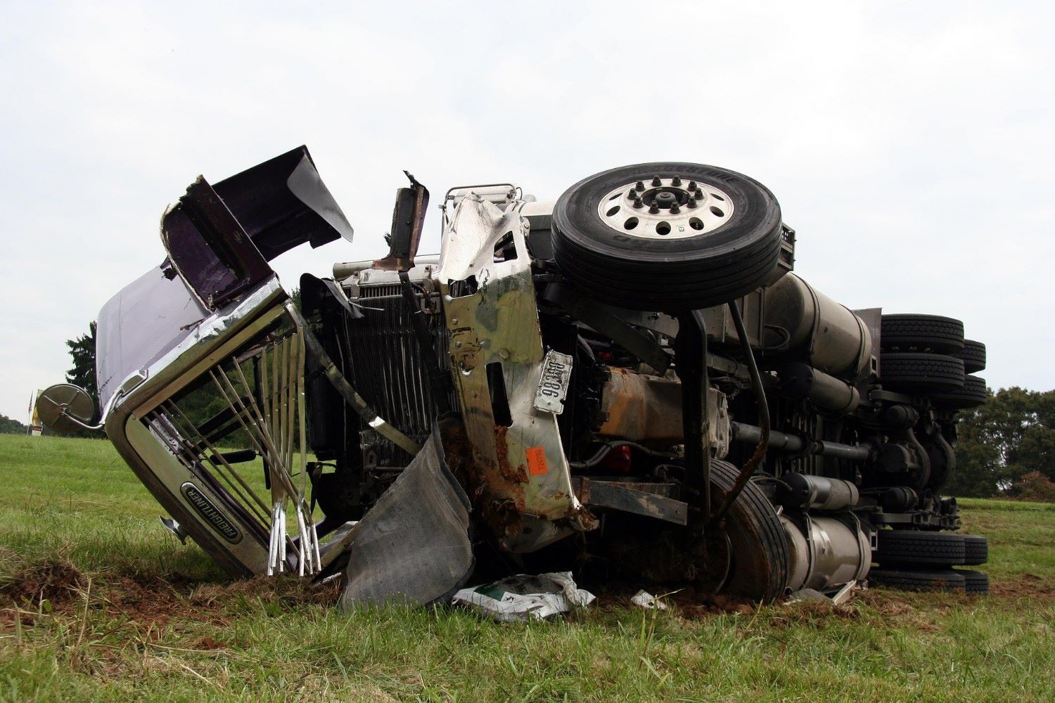 Truck Accident Image by Denise McQuillen from Pixabay