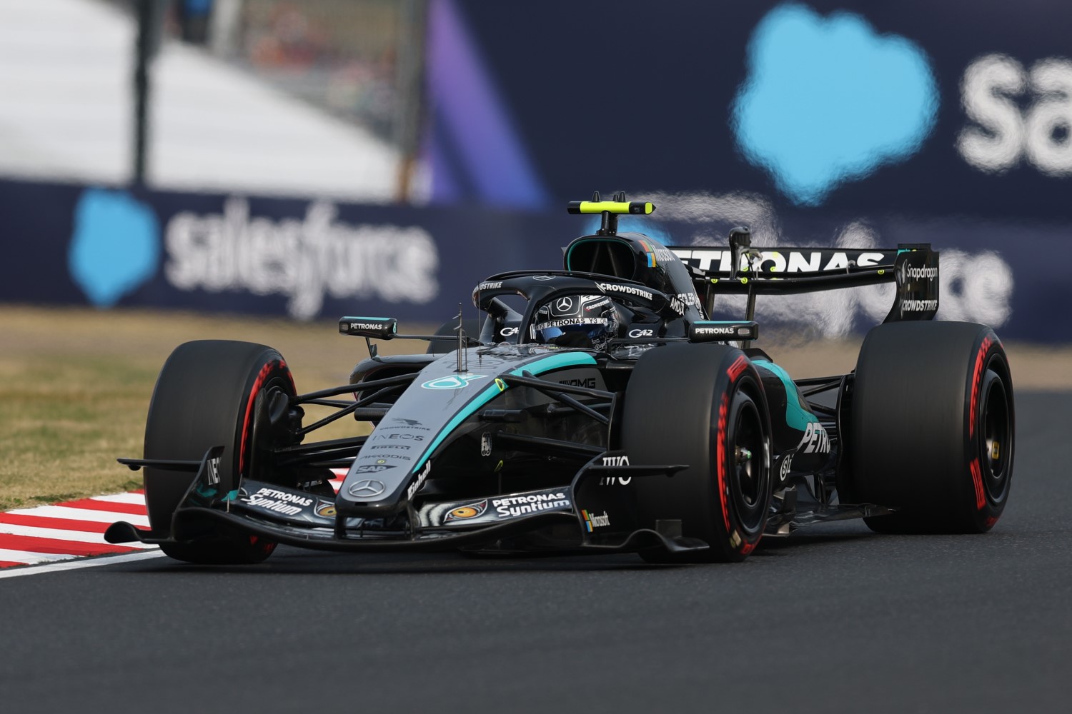 Andrea Kimi Antonelli of Italy driving the (12) Mercedes AMG Petronas F1 Team W17 on track during qualifying ahead of the F1 Grand Prix of Japan at Suzuka Circuit on March 28, 2026 in Suzuka, Japan. (Photo by Simon Galloway/LAT Images for Mercedes)
