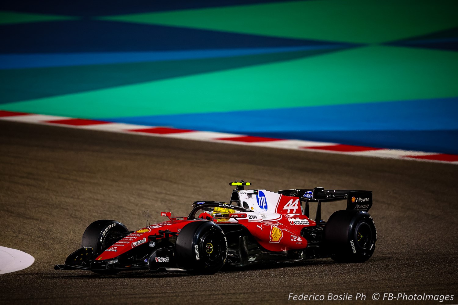 44 Lewis Hamilton, (GRB), Scuderia Ferrari SF26, during the Winter testing days 1, Formula 1 World championship 2026 Bahrain 11-13 February 2026