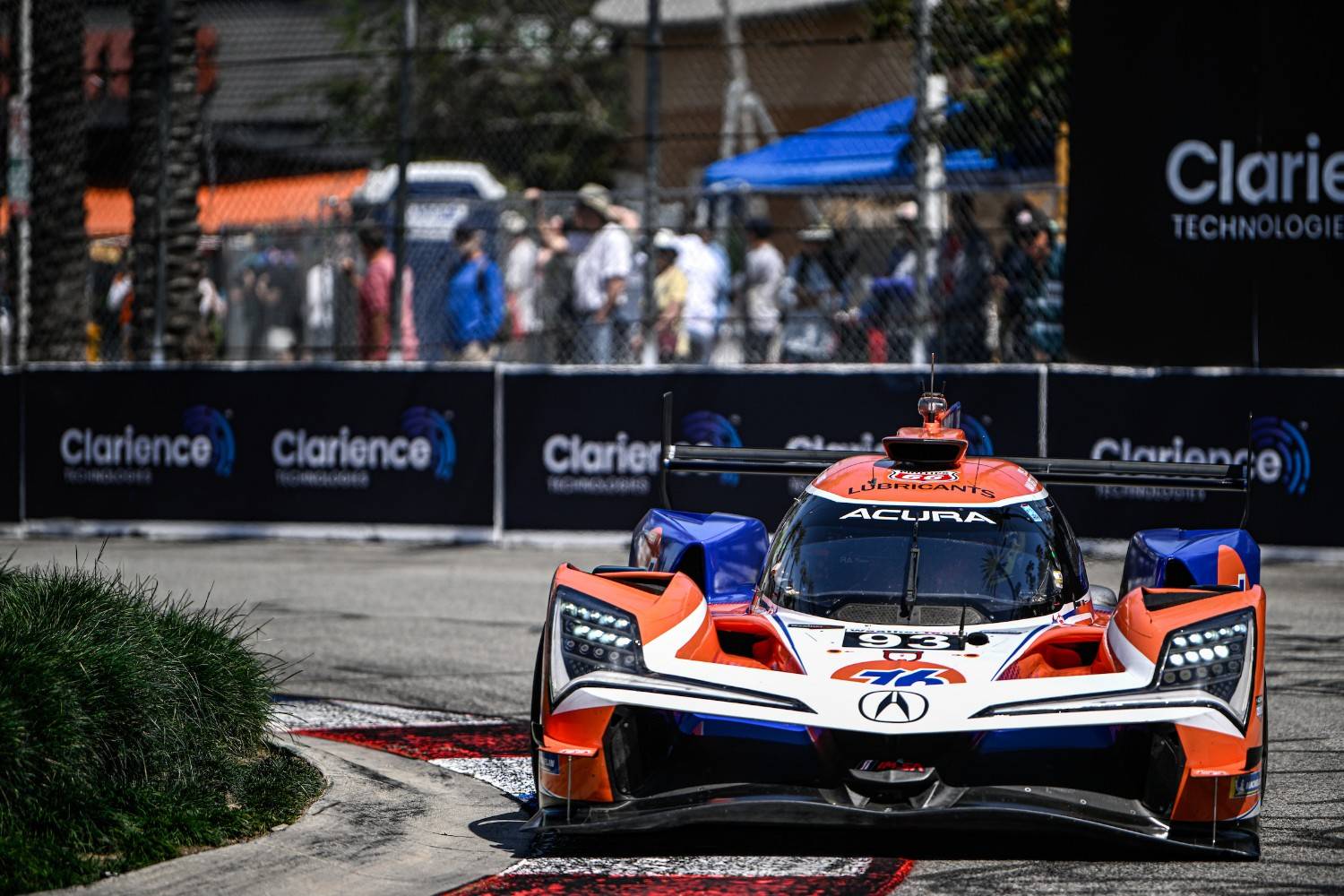 #93: Acura Meyer Shank Racing w/Curb Agajanian, Acura ARX-06, GTP: Renger van der Zande, Nick Yelloly