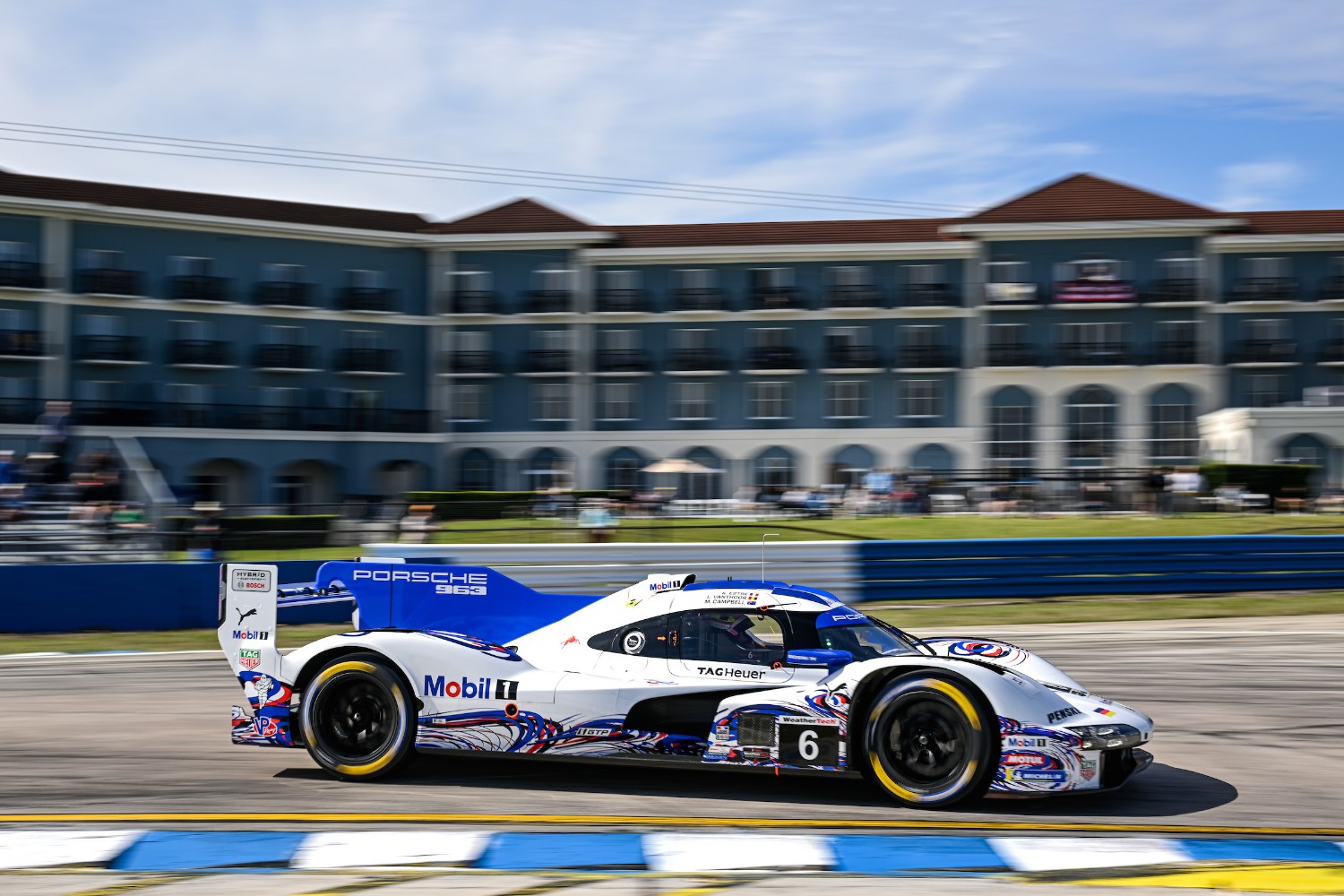 #6: Porsche Penske Motorsport, Porsche 963, GTP: Laurens Vanthoor, Kevin Estre, Matt Campbell