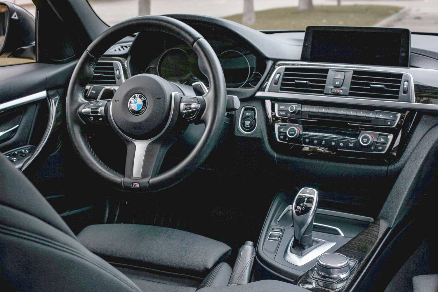 The International Hot Rod Association (IHRA) today  announced the acquisition of Frank Hawley’s Drag Racing School, one of the most respected and  influential driver development institutions in the history of motorsports.