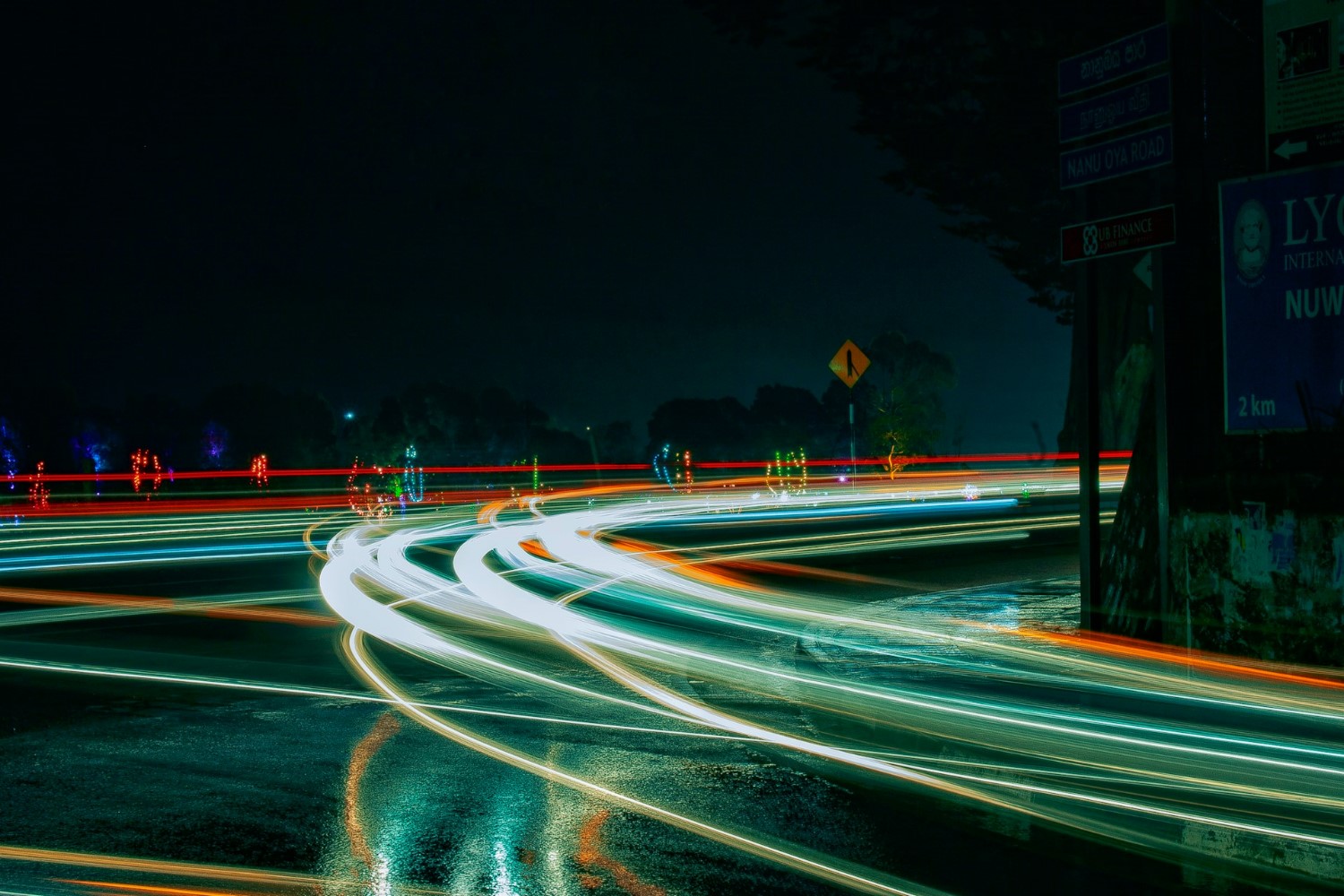 Car Night Scene by Sanjeevan Satheeskumar on Unsplash