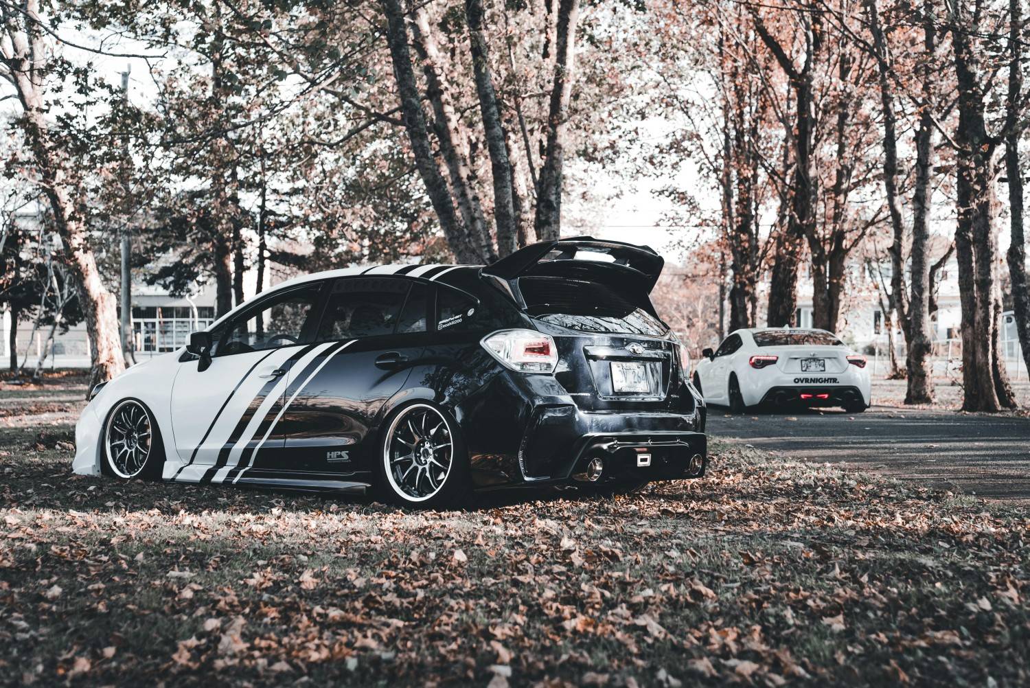 Tricked out auto on Pexels by Erik McLean