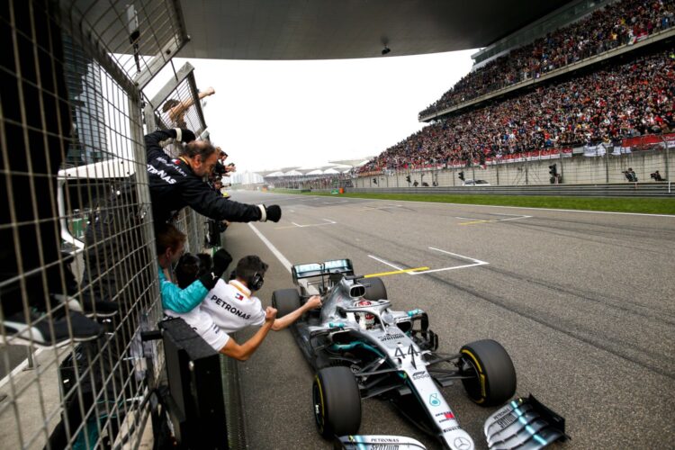 Mercedes planning to be in China – Wolff