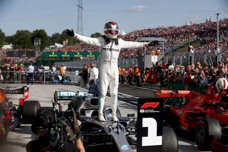 Mercedes admits 2020 engine ‘issues’