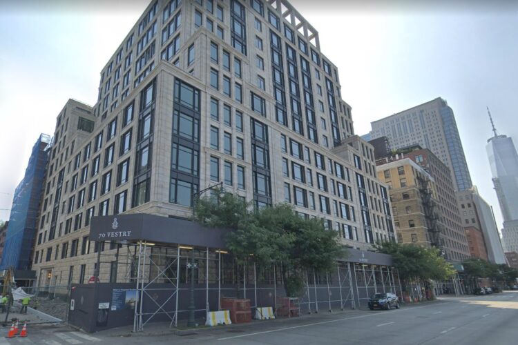 F1: Hamilton buys and now sells Manhattan Penthouse  (Update)