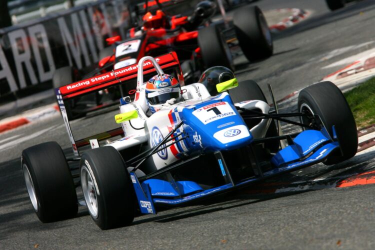 Rockingham races promise a close Formula 3 battle