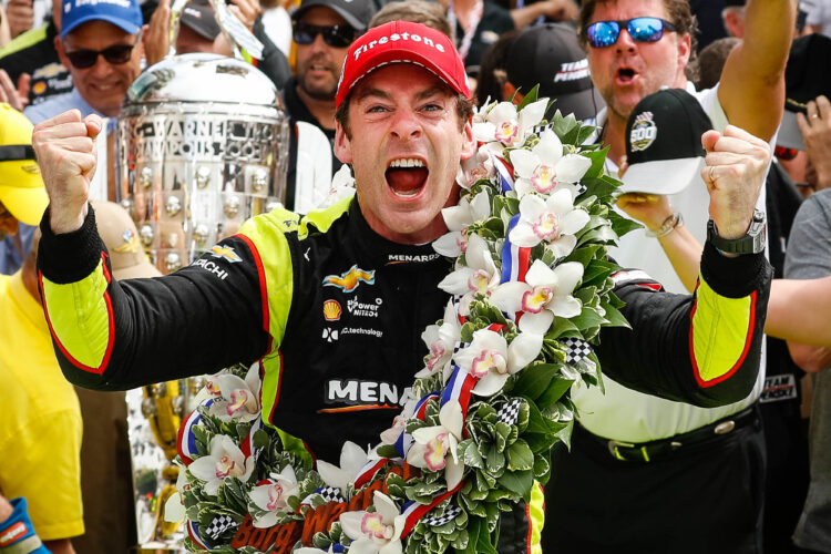 Pagenaud holds off Rossi to win Indy 500