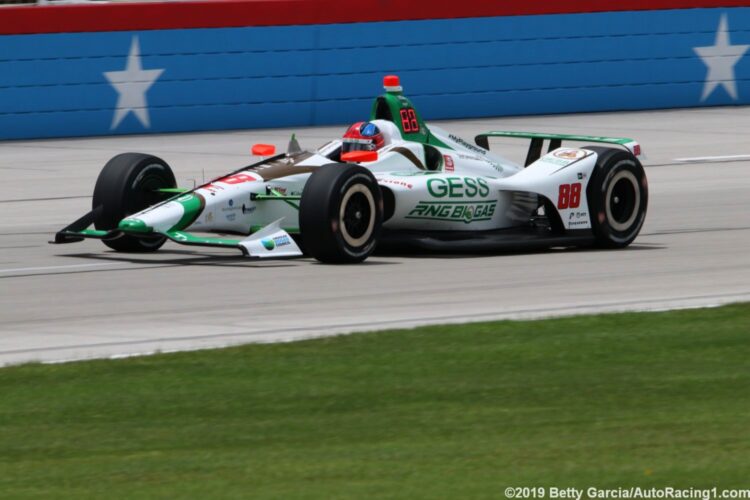 Herta tops 2nd IndyCar practice with a tow