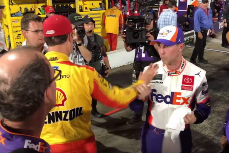 Denny Hamlin, Joey Logano tussle on pit road at Martinsville