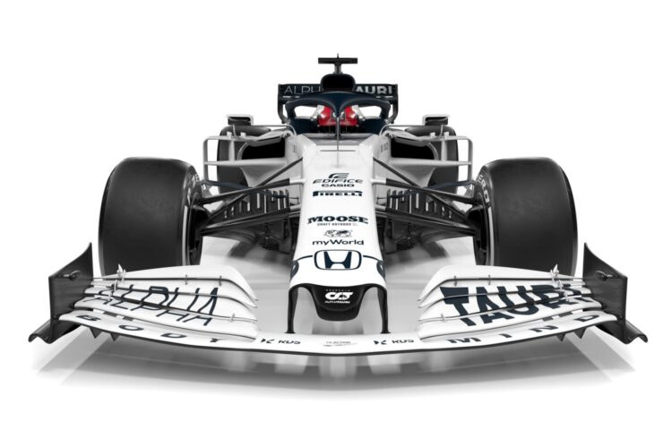 Video: Onboard the AlphaTauri AT01 Formula 1 Car
