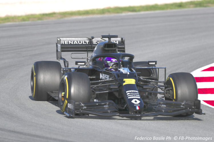 Ricciardo skips over Ferrari rumors (Update)